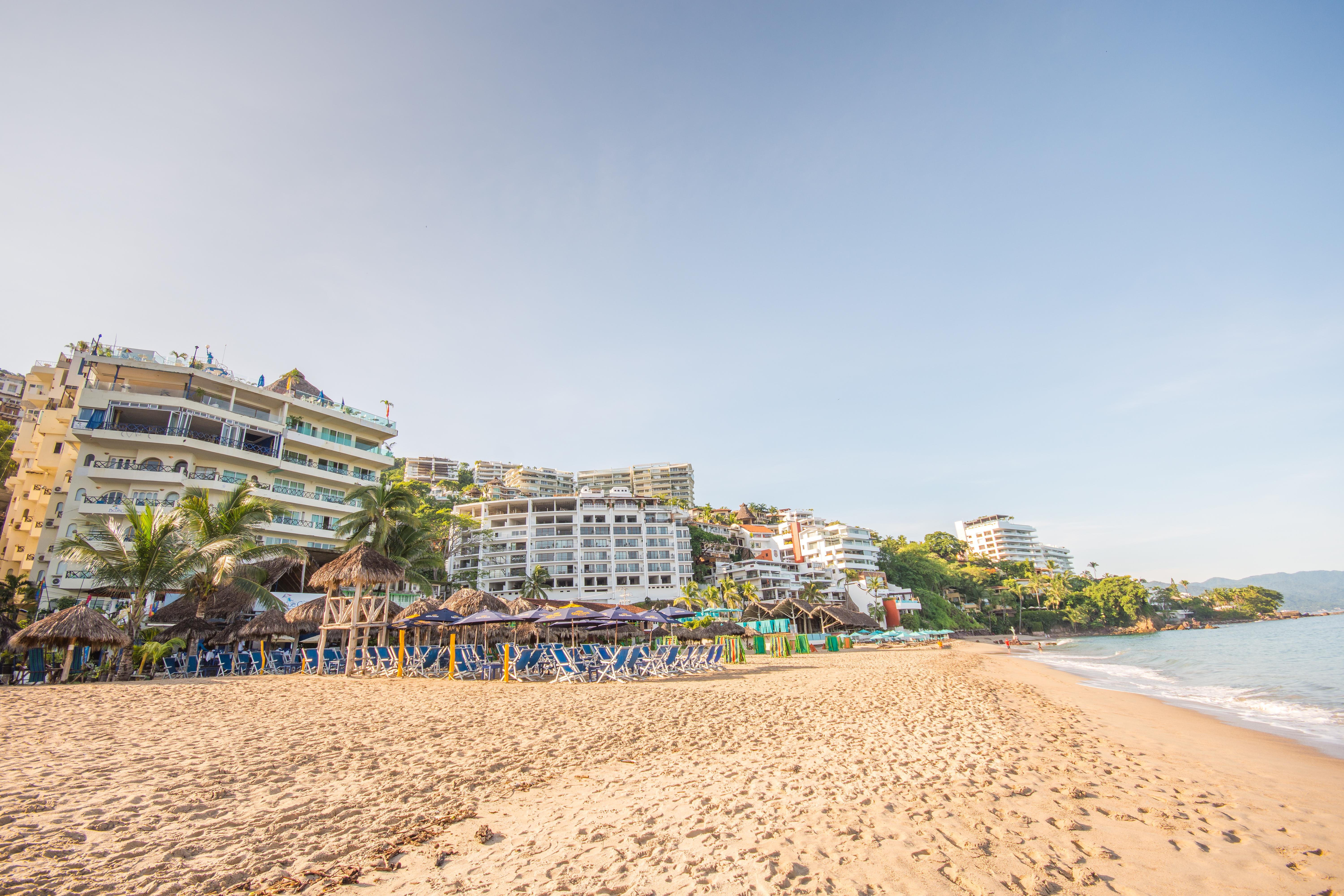 Blue Chairs Beachfront Resort Puerto Vallarta - Adults Only Luaran gambar
