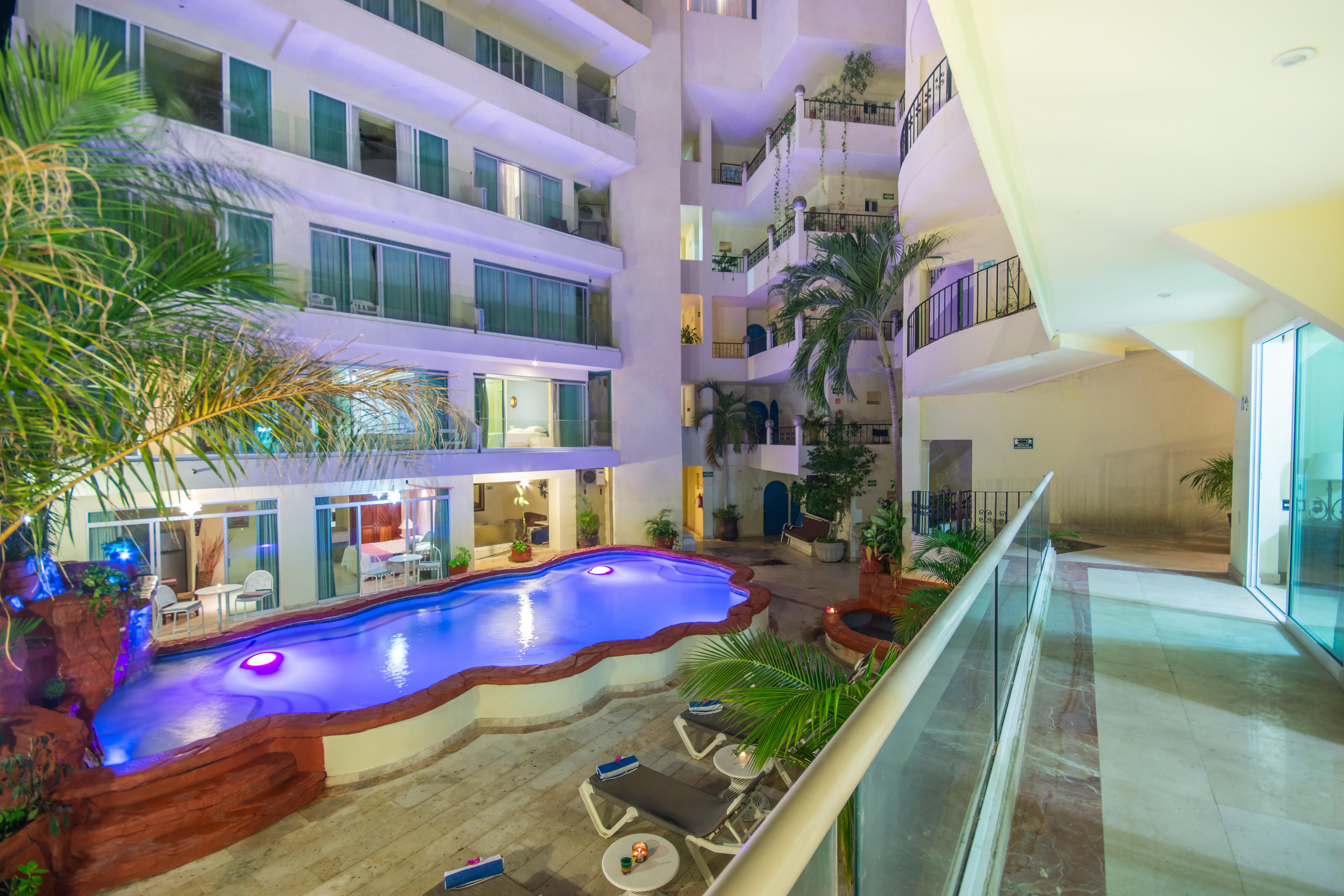 Blue Chairs Beachfront Resort Puerto Vallarta - Adults Only Luaran gambar