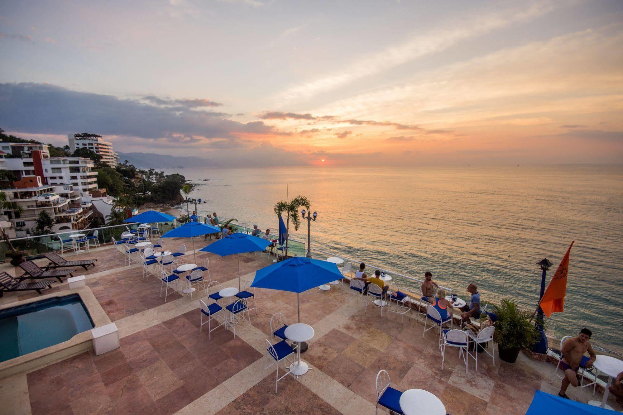Blue Chairs Beachfront Resort Puerto Vallarta - Adults Only Luaran gambar